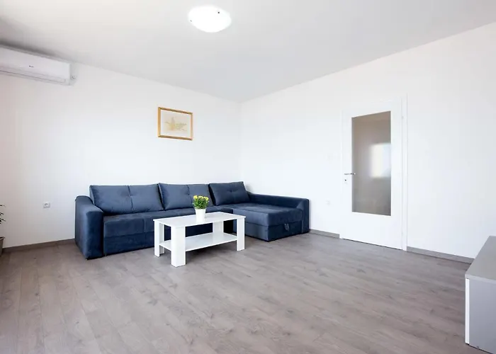 公寓 Luka-2 By Interhome