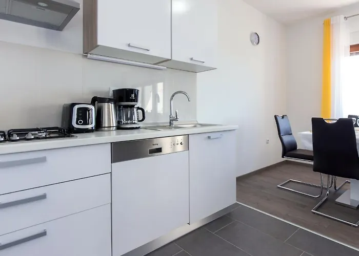 Appartamento Luka-2 By Interhome *
