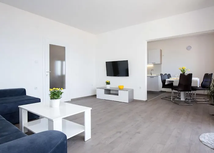 Appartamento Luka-2 By Interhome *